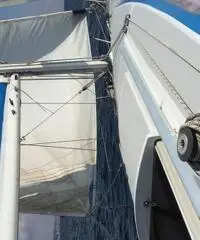 Barca a vela Comet 850 con vele nuove