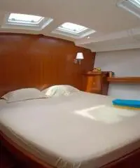 Offerta noleggio barca a vela a Napoli Media Ship Charter