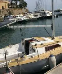 BARCA A VELA AMON 7,90