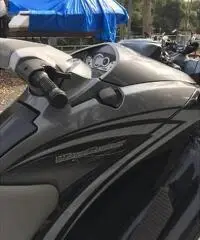 moto d'acqua Yamaha 1200cc Wave Runner Euro 5.500 moto d'acqua Yamaha 1200cc Wave Runner Euro 5.500