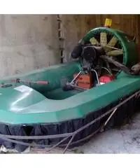 Hovercraft (scafo da competizione) ad Agnone Cilento (SA)