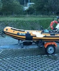 Gommone BAT + Motore Johnson 20 HP + Carrello stradale omologato Gommone BAT + Motore Johnson 20 HP + Carrello stradale omologato