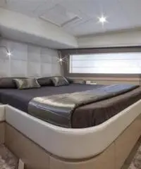 FERRETTI 690