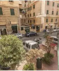 GENOVA Lagaccio / Principe, vendesi appartamento 7 vani bilivello con ingresso indipendente!