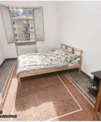 Genova Certosa vendesi appartamento di 60 mq, con due camere da letto, ingresso indipendente e bel b Genova Certosa vendesi appartamento di 60 mq, con due camere da letto, ingresso indipendente e bel b