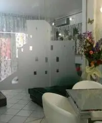 Vendita Cinque locali in Piazza Canessa