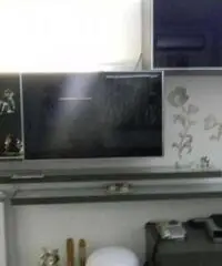 Vendita Cinque locali in Piazza Canessa