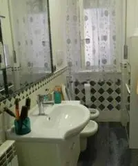 Vendita Cinque locali in Piazza Canessa