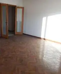 Vendita Multilocale in Via Castruccio