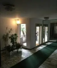 Affascinante Appartamento di 171 mq. con Terrazzo zona Casino' proprio dietro la Chiesa Russa.