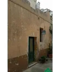 Tricase centro storico bilocale piano terra