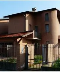 Villa bifamiliare - Lodi LO.