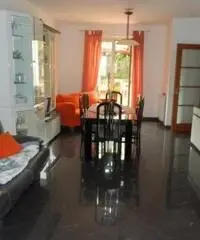 Calvaruso: Vendita Villa in Via Consortile Calvaruso: Vendita Villa in Via Consortile