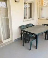 GIARDINI NAXOS Recanati: Bivano, N. 2 Garages, Posto auto