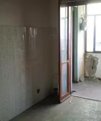 ottima opp.tà app.nto120 mq al terzo p. da ristrutt.re parzialmente