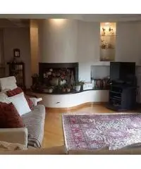 Villa singola in Vendita a Rho di 330 mq