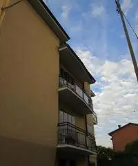 V632 - casa indipendente su 4 lati, bifamiliare