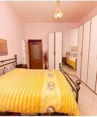 Arcore (MB): 3 Locali più servizi con cantina e poss.tà posto auto