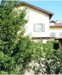 Vendita Trilocale in Via Castello, 8