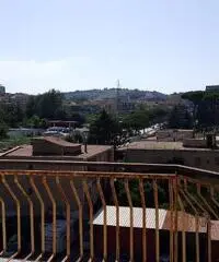 rifITI 019-SU26351 - Appartamento in Vendita a Napoli - Pianura di 100 mq rifITI 019-SU26351 - Appartamento in Vendita a Napoli - Pianura di 100 mq