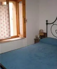 Abitazione nel Centro Storico di Preci con Giardino privato panoramico