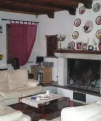 Grande villa nel comune di Preci di 400 mq e 6 ettari di terreno