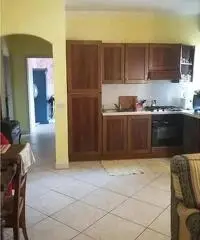 Appartamento in vendita a Cascina 75 mq