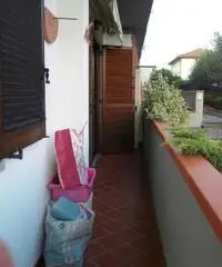 APPARTAMENTO di 3 vani e di 65 mq (CARMIGNANO)