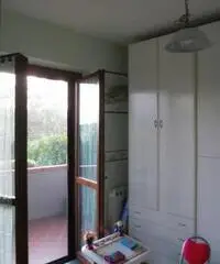 APPARTAMENTO di 3 vani e di 65 mq (CARMIGNANO)