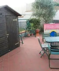 APPARTAMENTO di 3 vani e di 65 mq (CARMIGNANO)