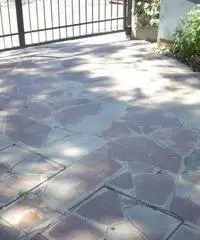 VILLA A SCHIERA di 6 vani e di 180 mq (CARMIGNANO)