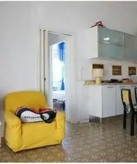 Pinarella, appartamento trilocale con ampio balcone