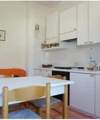 rif: 221 - Cervia, bilocale con balcone e posto auto vicino al mare