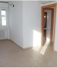 Cervia - appartamento tre camere, due bagni, posto auto e garage