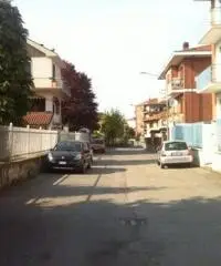 Villa Bifamiliare con terrazzo in via privata zona residenziale