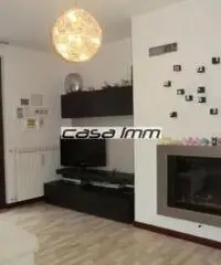 Vendita villa a schiera mq. 200 - Zona La Rocca