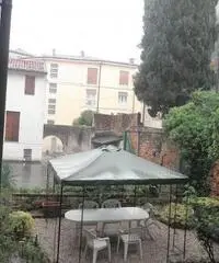 Vendita Cinque locali in Contra' S.Francesco 59