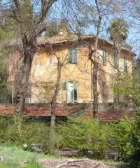 Villa in Vendita in trattativa riservata