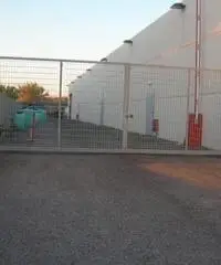 Affitto Capannone in Via Siligato