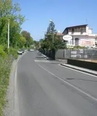 Affitto Laboratorio in Via Prelatura, 49