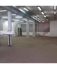 Affitto Magazzino in Via Lucrezia Romana Affitto Magazzino in Via Lucrezia Romana