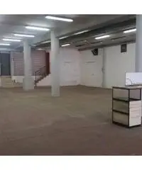 Affitto Magazzino in Via Lucrezia Romana Affitto Magazzino in Via Lucrezia Romana