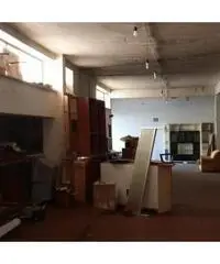 Affitto Magazzino in Via Nettunense, 197