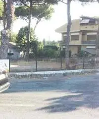 Affitto Magazzino in Via Spinabella