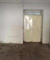 Affitto Magazzino in Via Borgia, 9