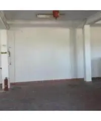 Affitto Magazzino in vicolo della Mola, 18