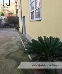 Boccea -  Laboratorio 4 locali € 900 LA401 Boccea -  Laboratorio 4 locali € 900 LA401