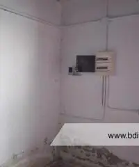 Casali di Mentana -  Laboratorio 3 locali € 85.000 Casali di Mentana -  Laboratorio 3 locali € 85.000