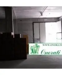 Guidonia: Affitto Magazzino in Via Nazionale Tiburtina