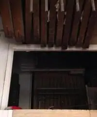 Laboratorio con forno a legna